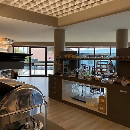 Alevic 4* Сірміоне