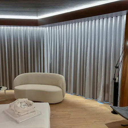 酒店 Alevic 西尔米奥奈