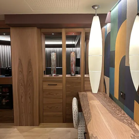 Alevic 酒店 西尔米奥奈